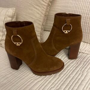 TORY BURCH Sofia Lug Sole Bootie 9